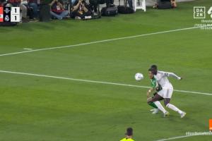 皇马遭绝平前漏吹犯规？判罚分析机构：安东尼拽门迪手臂明显犯规