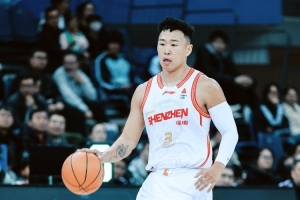 本赛季MVP？贺希宁7记三分球轰下29分7板3助1断