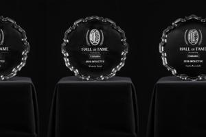 名人堂再添3人！官方：安切洛蒂、古利特、卡卡入选AC米兰名人堂