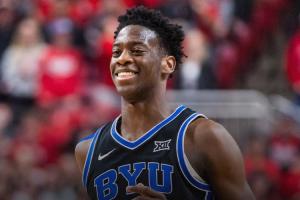 状元大热杨百翰大学超级新人AJ·迪班萨官宣参加2026年选秀！