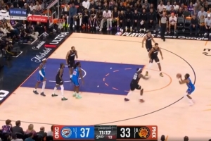 还多拿1分！亚历山大空接失手 华莱士篮板助攻以赛亚·乔三分穿针