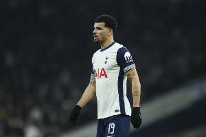 电讯报：热刺前锋索兰克腿筋受伤可能赛季报销