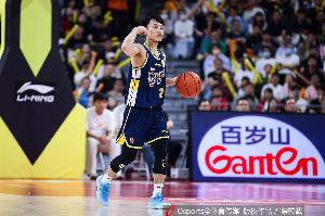 下半场就2分！徐杰11中5拿到13分2篮板4助攻