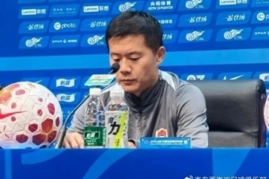 黄博文：一周双赛球员们都比较疲劳，相信胜利肯定会马上到来