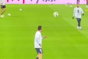 巅峰！内马尔巴黎时期的十佳球！经典的中文球衣！